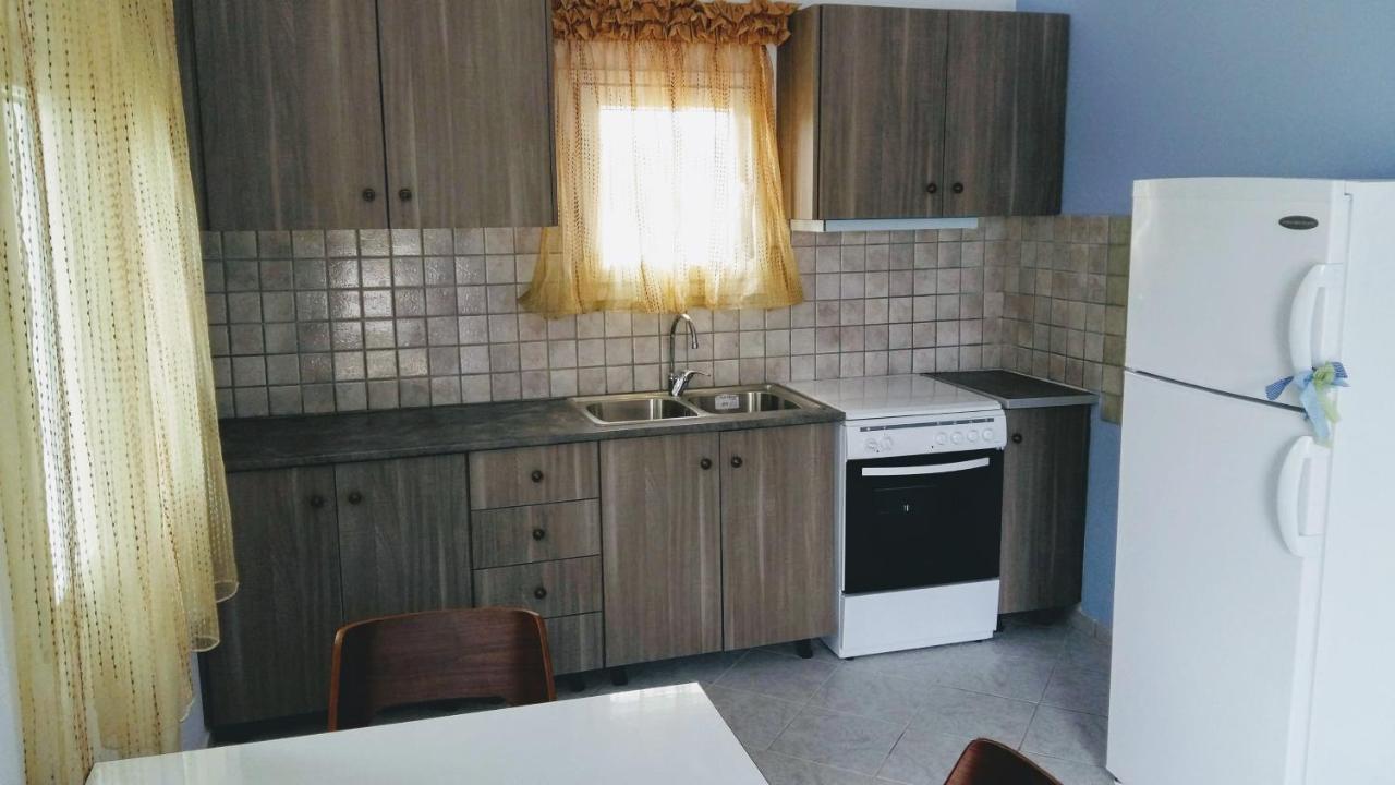 Natalia Apartment Lixouri Bagian luar foto