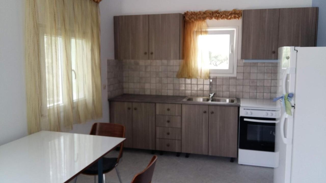 Natalia Apartment Lixouri Bagian luar foto